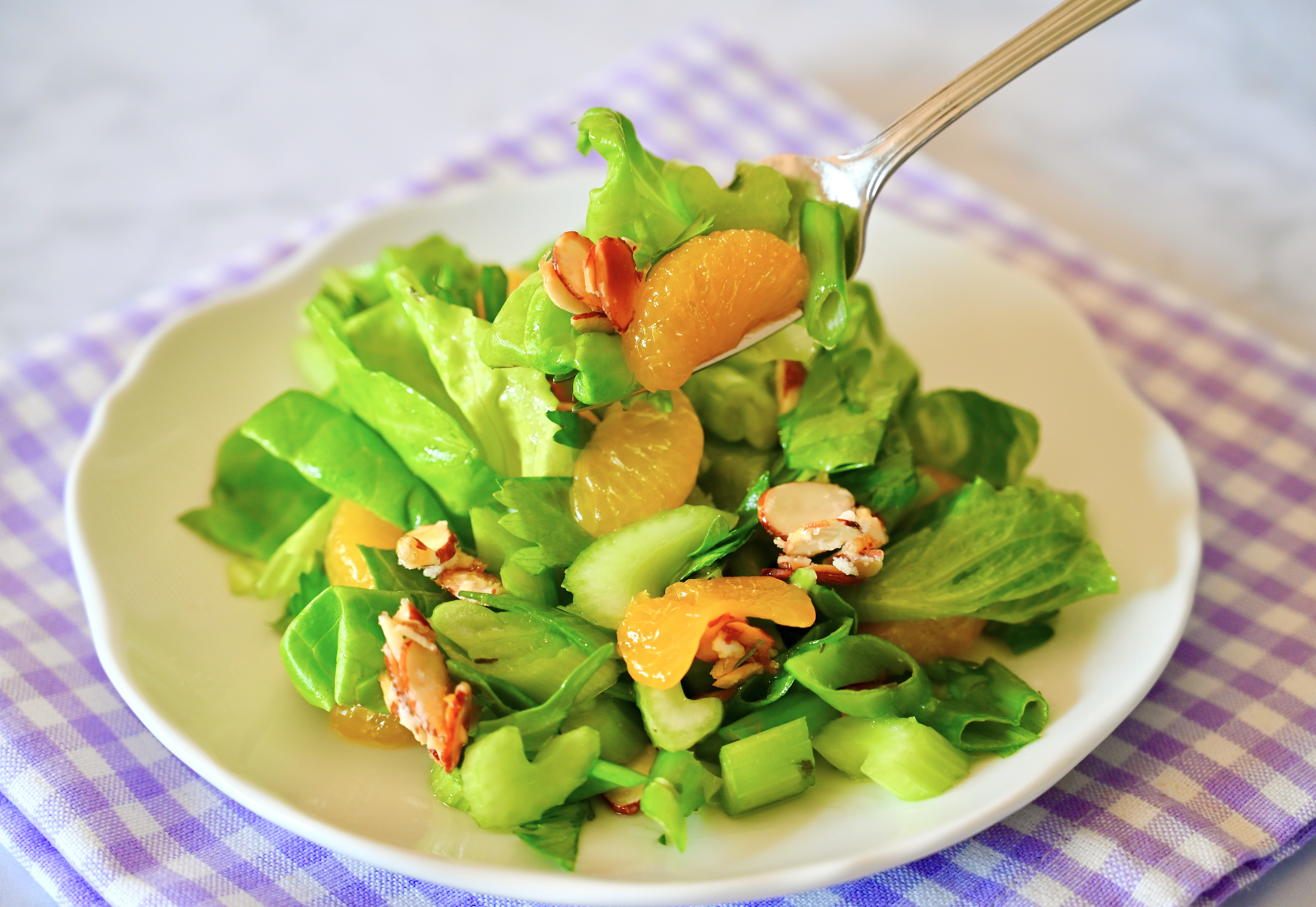 orange almond salad with tarragon dressing Market Salad with Orange Tarragon Dressing