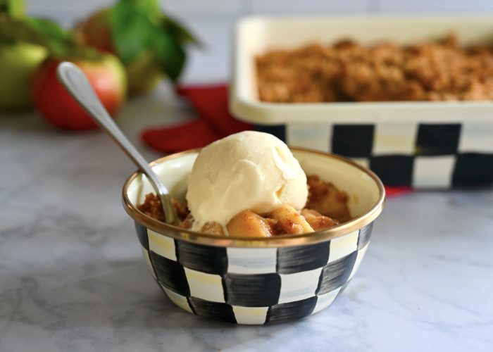 Gingersnap Apple Crumble
